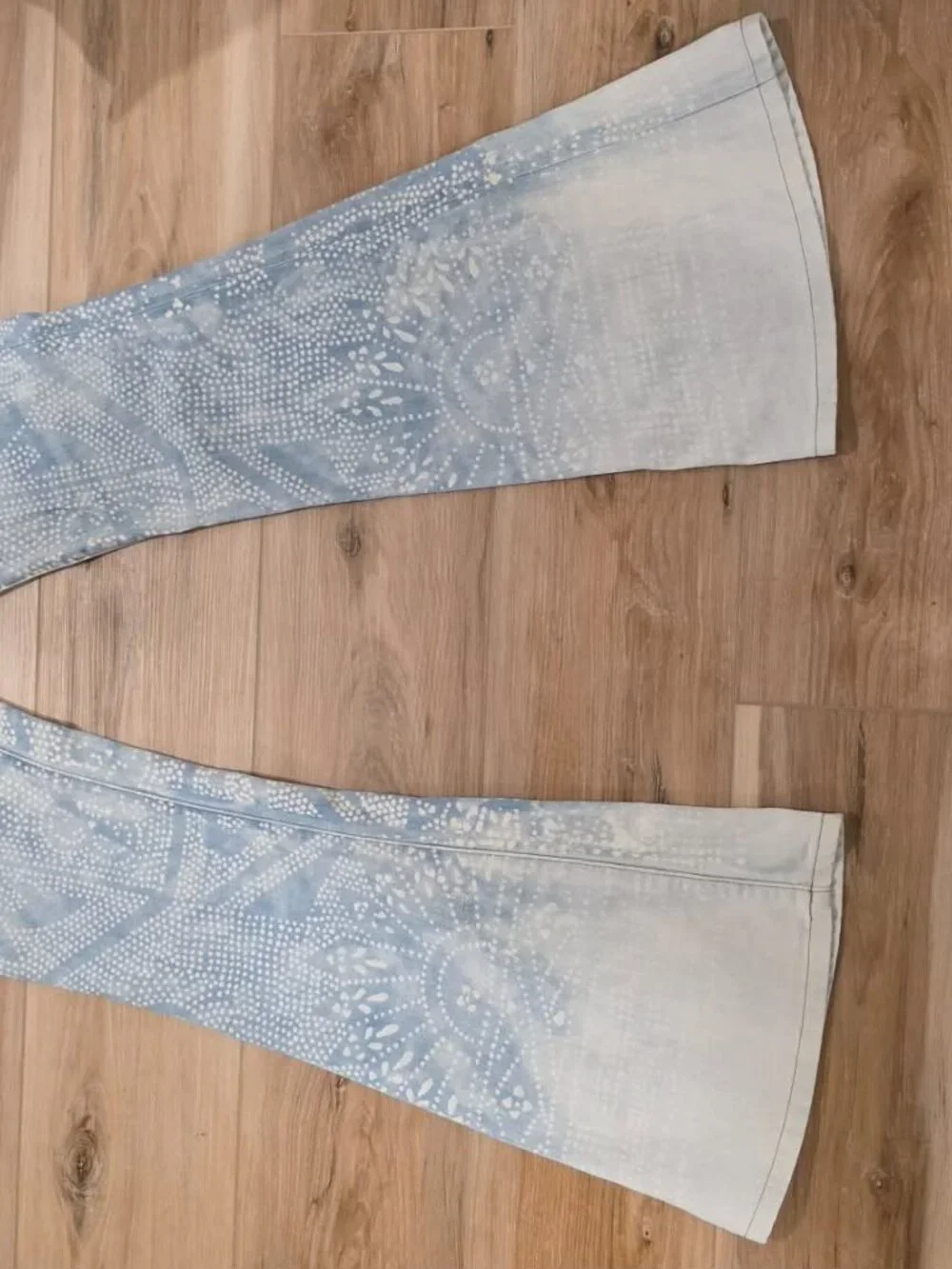 Free People Bali Flare - 26 - Picture 11 of 14